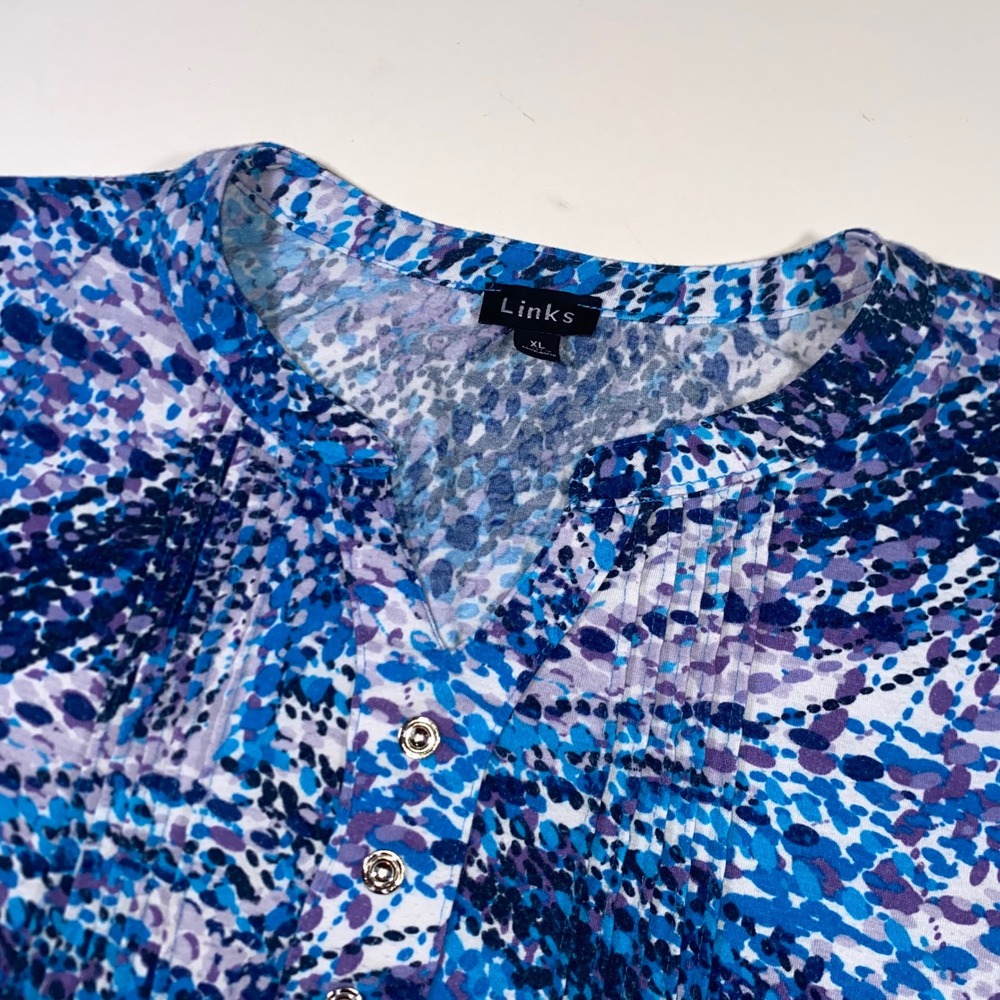Links Womens XL Blue Purple Abstract Pebble Print Split Neck Snap Knit Top 0203